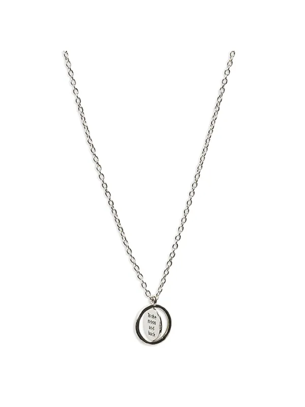 pfg Stockholm Lula halskjede To the moon and back gravert