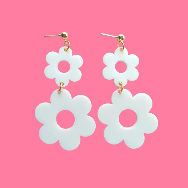 MiniKitty White Double Flowers øredobber gull